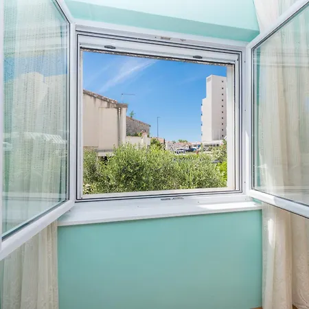 Apartment Marica I Ivo 3 Makarska