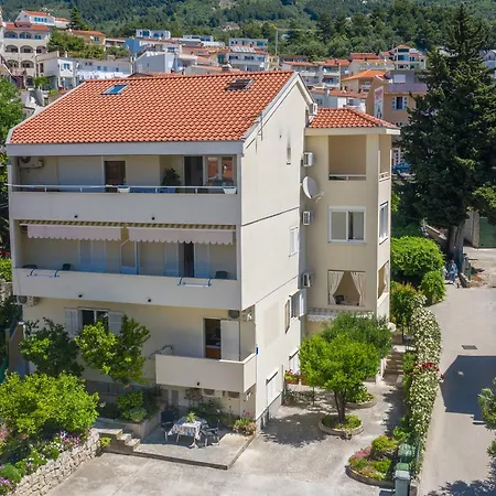 Apartment Marica I Ivo 3 Makarska